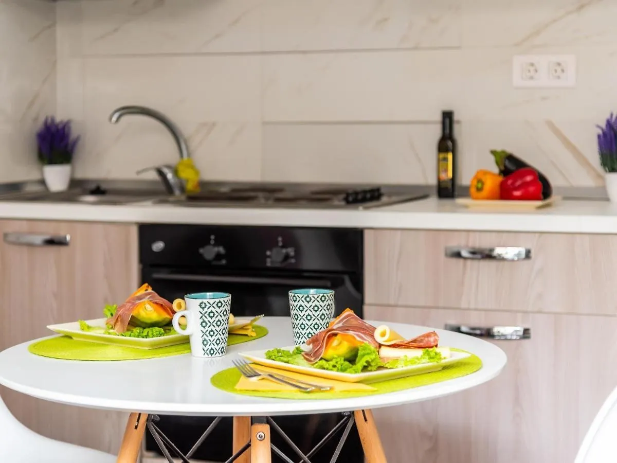 1B Sofia Accommodation Close Services Sea, Wifi! Arona  0*, Arona (Tenerife)