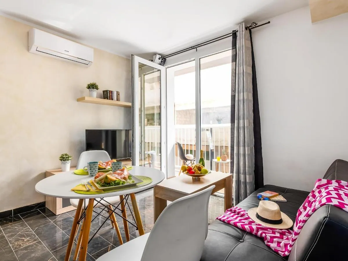 Apartment 1B Sofia Accommodation Close Services Sea, Wifi! Arona