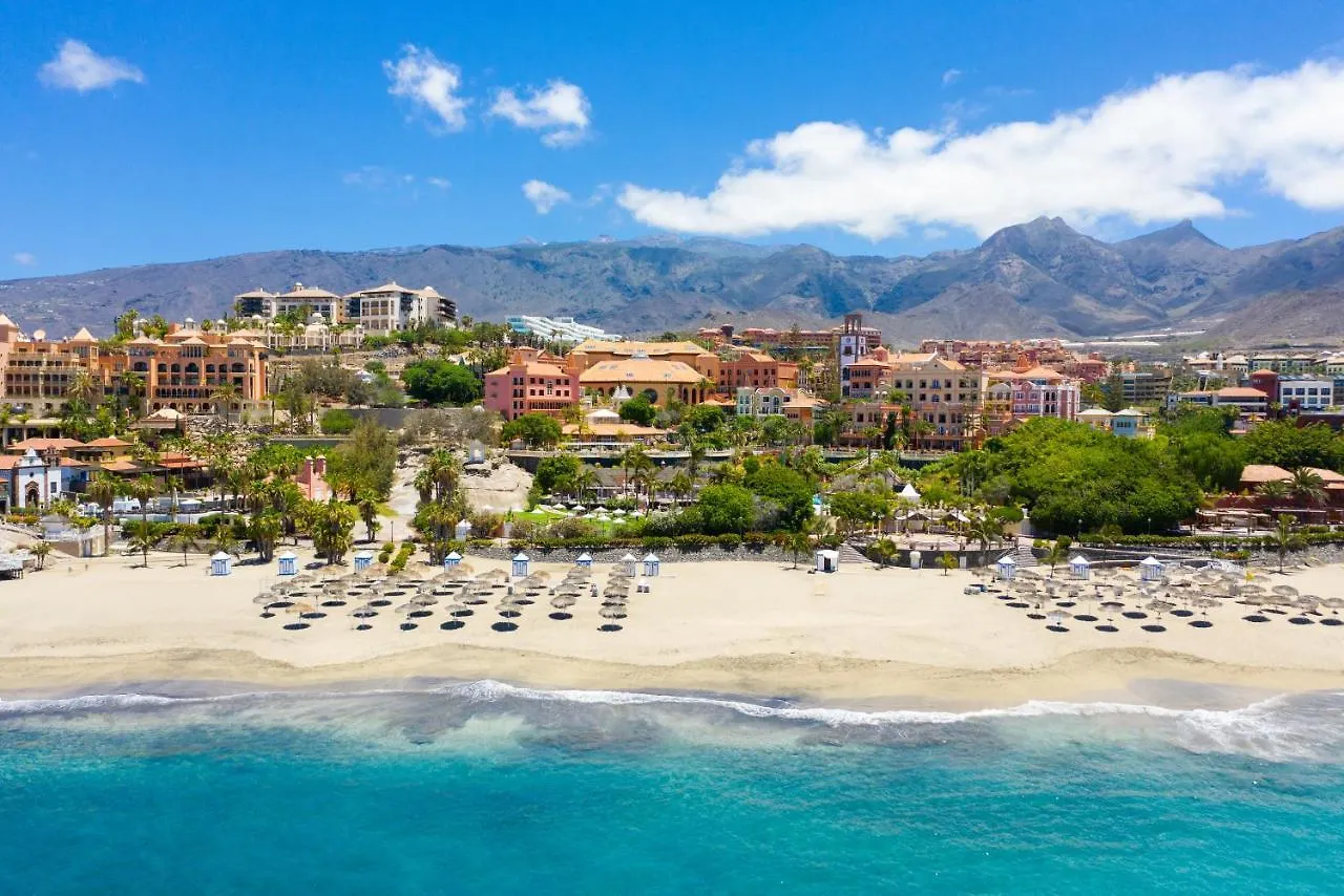 1B Sofia Accommodation Close Services Sea, Wifi! Arona  Spain